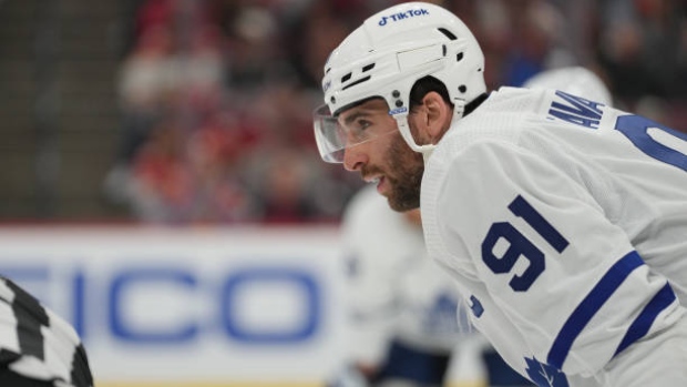 Tavares sees opportunity to raise his game on new-look line