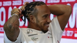 Hamilton hopeful new Mercedes contract could be signed in the coming weeks