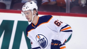 Oilers extend Kemp on two-year deal