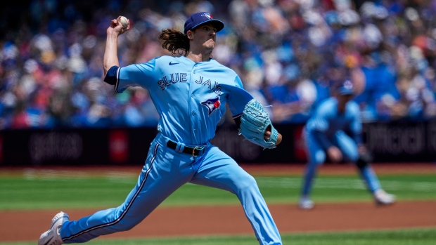 Gausman strikes out 11 as Jays beat Brewers for second consecutive series win