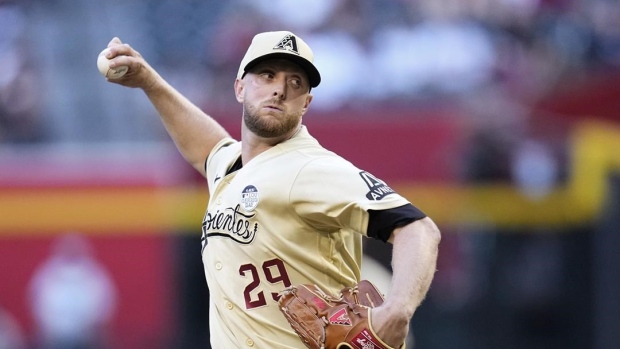 Kelly throws seven strong innings, Diamondbacks beat Braves for sixth straight win