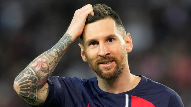 Messi bids farewell to PSG amid boos