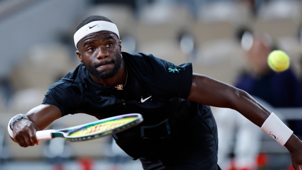 Tiafoe's loss to Zverev leaves zero American men at Roland Garros