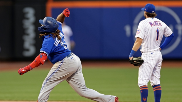 Guerrero Jr.'s RBI double in 9th lifts Blue Jays past Mets