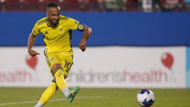 Mukhtar rallies Nashville to victory over Dallas