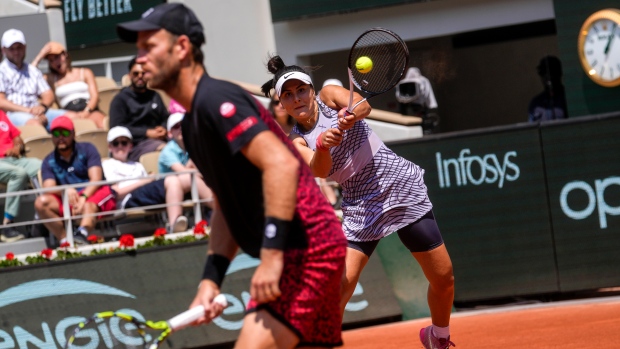 Andreescu, Venus fall just short in mixed double final