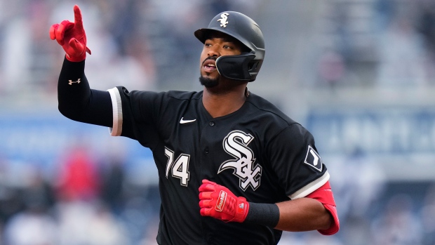 White Sox go deep four times to beat Yankees in DH opener