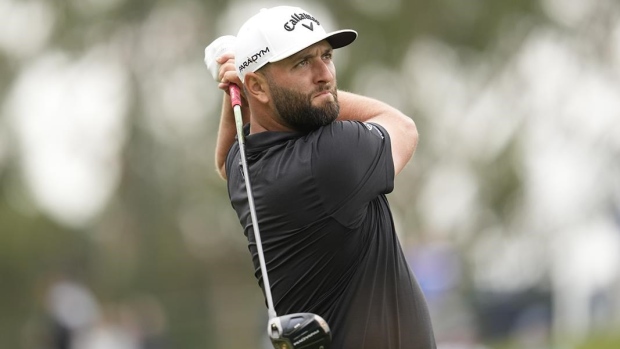 Jon Rahm abrió con un 67;  A cuatro del líder Mathieu Pavon tras la primera ronda del Open de España