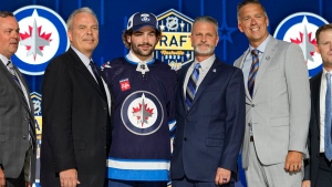 Jets sign 2023 first-round pick Barlow to three-year ELC