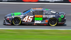 Reddick wins pole at Richmond; points leader Truex to start 10th