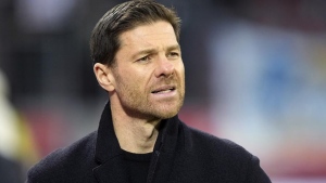 Alonso signs a contract extension with Bayer Leverkusen