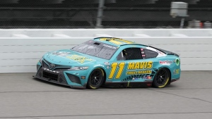 Hamlin seeks to shake label of greatest driver without a Cup title
