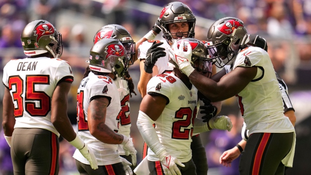 Les Buccaneers de Tampa Bay affrontent les Vikings du Minnesota alors que Baker Mayfield termine en force à ses débuts