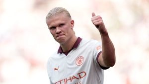 Double late strike keeps Manchester City top of EPL with win over West Ham