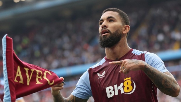 Late goal flurry helps Aston Villa overcome Crystal Palace