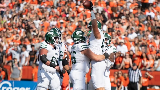 Rourke, defense power Ohio to victory over Bowling Green