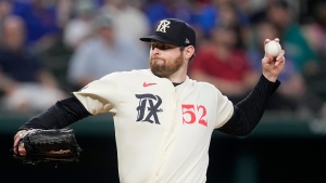 Rangers increase AL West lead with win over Mariners, who stay 1.5 games behind Jays in WC hunt 
