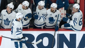 Knies scores short-handed goal as Maple Leafs edge Canadiens