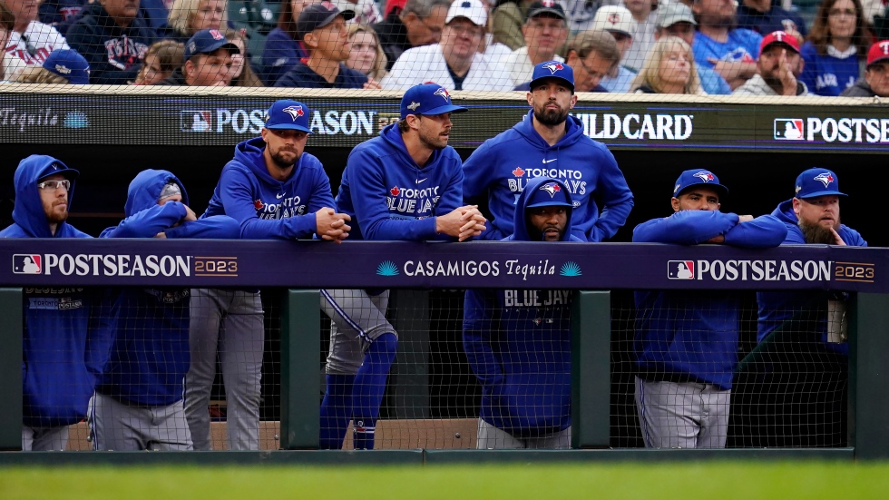 Blue Jays' bats silent again in elimination loss to Twins