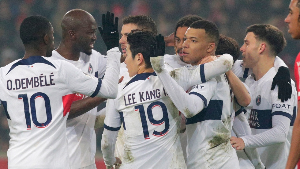 Ten-man PSG extend lead at top of table with win at Le Havre