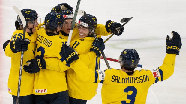 Lekkerimäki skóroval dvakrát, když Švédsko porazilo Česko a získalo zlato na mistrovství světa juniorů