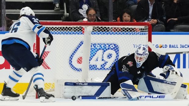 Hutton on Samsonov's turnaround, his familiarity with Woll's injury and ...