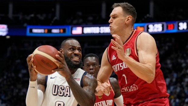 LeBron James erzielte am Ende der vorolympischen Tour die letzten elf Punkte bei einem knappen Sieg über Deutschland.