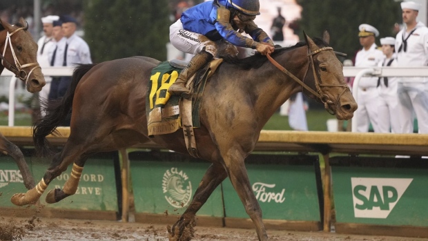 Sovereignty outduels 3-1 favourite Journalism to win 151st Kentucky Derby Article Image 0, The Canadian Press Sovereignty outduels 3-1 favourite Journalism to win 151st Kentucky Derby Article Image 0
