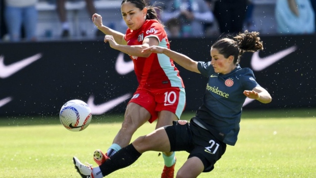 Midfielder Lo’eau LaBonta highlights USWNT roster for upcoming matches Article Image 0, The Canadian Press Midfielder Lo’eau LaBonta highlights USWNT roster for upcoming matches Article Image 0