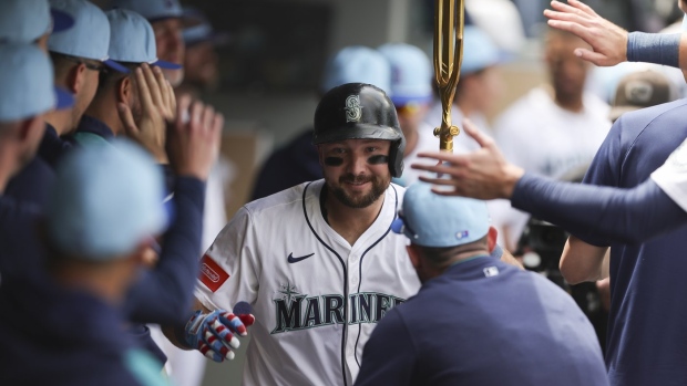 Cal Raleigh ties Ken Griffey Jr.'s Mariners record for home runs before All-Star break with 35 Article Image 0, The Canadian Press Cal Raleigh ties Ken Griffey Jr.'s Mariners record for home runs before All-Star break with 35 Article Image 0