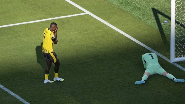 Thibout Courtois ends Real Madrid's 3-2 victory over Borussia Dortmund with a leaping save Article Image 0, The Canadian Press Thibout Courtois ends Real Madrid's 3-2 victory over Borussia Dortmund with a leaping save Article Image 0