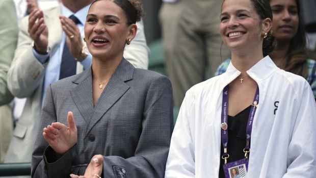 Wimbledon: Ben Shelton pleaded for extra time off for his sister at Morgan Stanley. It worked Article Image 0, The Canadian Press Wimbledon: Ben Shelton pleaded for extra time off for his sister at Morgan Stanley. It worked Article Image 0