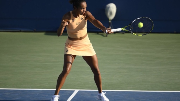 Leylah Fernandez beats Anna Kalinskaya 6-1, 6-2 to win the DC Open for her biggest title Article Image 0, The Canadian Press Leylah Fernandez beats Anna Kalinskaya 6-1, 6-2 to win the DC Open for her biggest title Article Image 0
