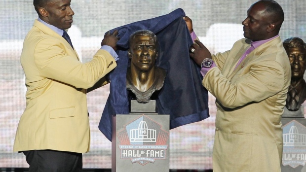Ex-Packers receiving great Sterling Sharpe joins tight end Shannon as first brothers in Hall of Fame Article Image 0