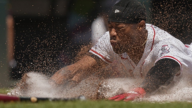 Will Benson homers as Reds even series against Braves Article Image 0
