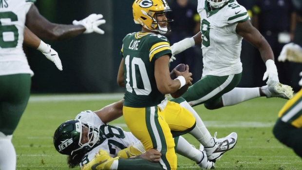 Packers quarterback Jordan Love out for at least a week after having procedure on left thumb Article Image 0, The Canadian Press Packers quarterback Jordan Love out for at least a week after having procedure on left thumb Article Image 0