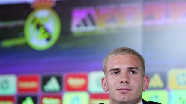 Real Madrid coach praises Mastantuono and downplays player's choice of Messi as world's best Article Image 0, The Canadian Press Real Madrid coach praises Mastantuono and downplays player's choice of Messi as world's best Article Image 0