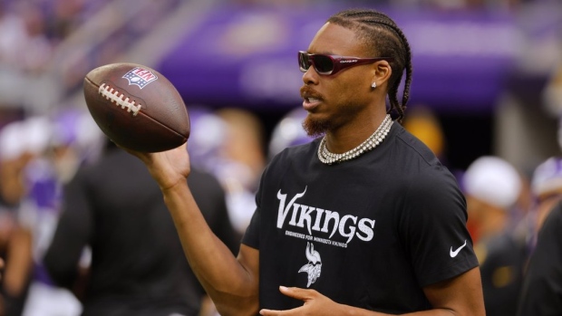 Jefferson returns to practice with Vikings in latest ramp-up of hamstring for regular season Article Image 0, The Canadian Press Jefferson returns to practice with Vikings in latest ramp-up of hamstring for regular season Article Image 0
