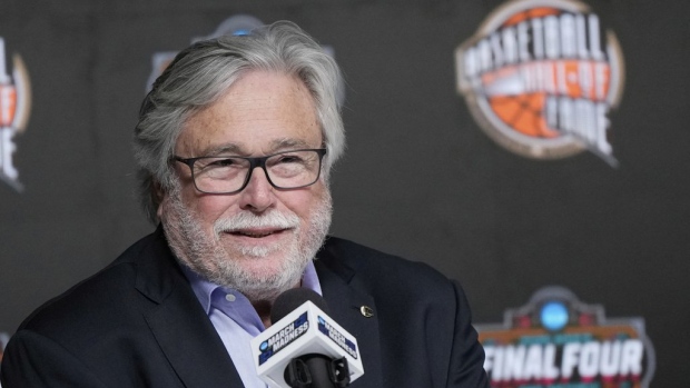 Heat owner Micky Arison never sought the spotlight. The Basketball Hall of Fame called anyway Article Image 0, The Canadian Press Heat owner Micky Arison never sought the spotlight. The Basketball Hall of Fame called anyway Article Image 0