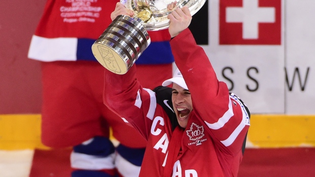 Sidney Crosby to play at world hockey championship for Canada