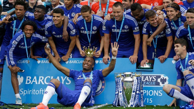 Didier Drogba, Chelsea players celebrate, The Canadian Press Didier Drogba, Chelsea players celebrate