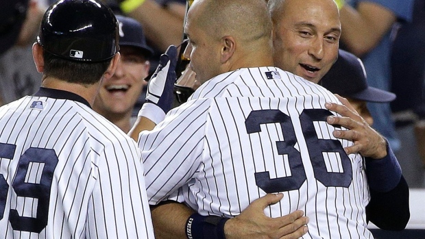 Zach Britton gives up 3-run homer to Carlos Beltran in 9th, O's lose to Yankees 5-3 Article Image 0, The Canadian Press Zach Britton gives up 3-run homer to Carlos Beltran in 9th, O's lose to Yankees 5-3 Article Image 0
