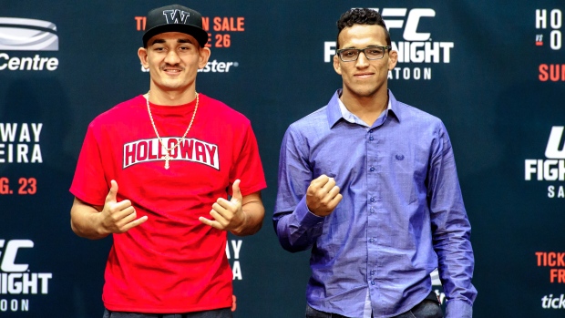 Max Holloway Charles Oliveira, Steve Hiscock/Zuffa LLC/UFC/Getty Images Max Holloway Charles Oliveira