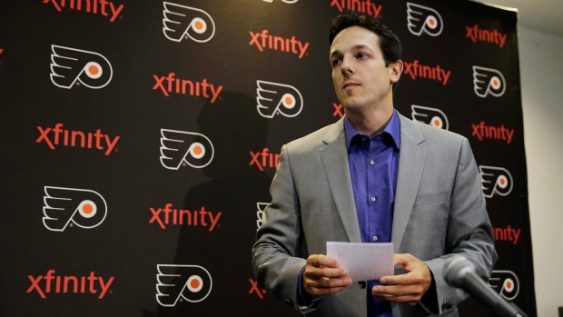 El gerente general de los Philadelphia Flyers, Daniel Briere, cree que el equipo necesita reconstruirse