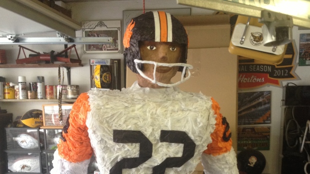 Angelo Mosca Pinata