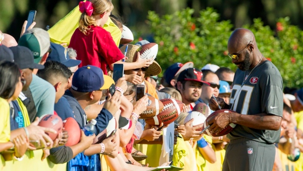 Jerry Rice at Pro Bowl practice