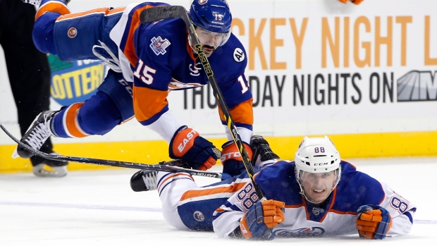 Islanders sign Cal Clutterbuck to two-year contract extension