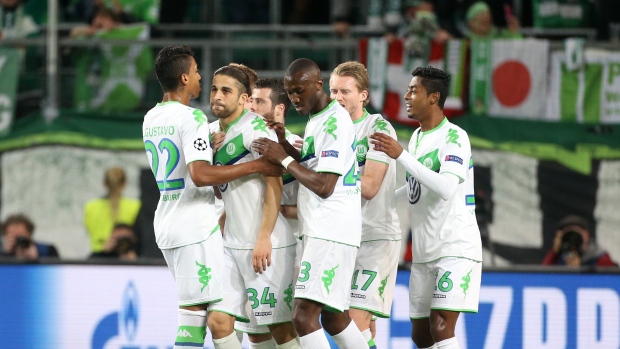 Ricardo Rodriguez, Wolfsburg celebrates, Jean Catuffe/Getty Images Ricardo Rodriguez, Wolfsburg celebrates