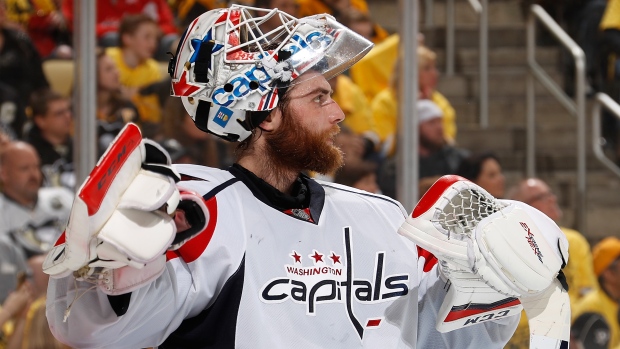 Braden Holtby sports a new mask and a special jersey 