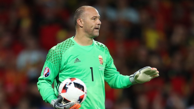 Gabor Kiraly, Anadolu Agency/Anadolu Agency/Getty Images Gabor Kiraly